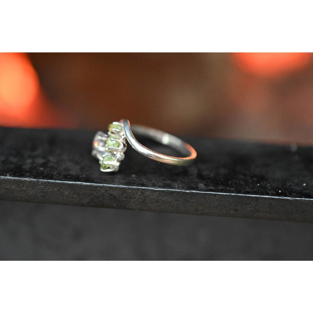 Raw Peridot and diamond Engagement Ring, Unique Wedding Band, Multistone… - Picture 5 of 5